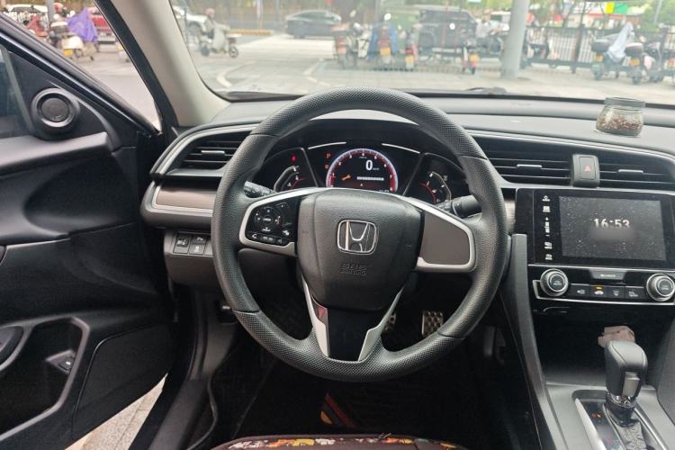 Used Honda Civic 2019 220TURBO CVT Dynamic Edition China VI Emission Standard Steering Wheel