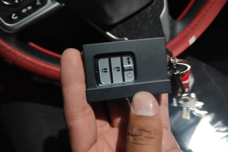 Used Honda Civic 2019 220TURBO CVT Dynamic Edition China VI Emission Standard Vehicle Key