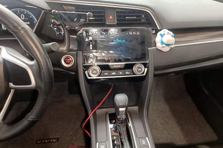 Used Honda Civic 2019 220TURBO CVT Dynamic Edition China VI Audio And AC Panel
