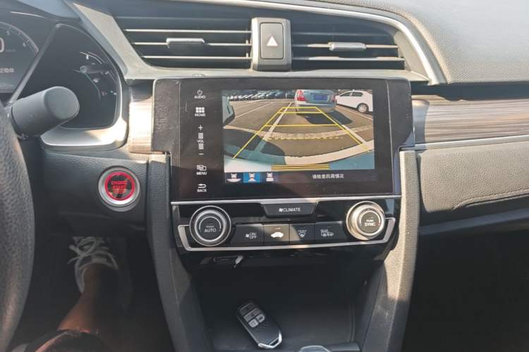 Used Honda Civic 2019 220TURBO CVT Dynamic Edition China VI Audio And AC Panel