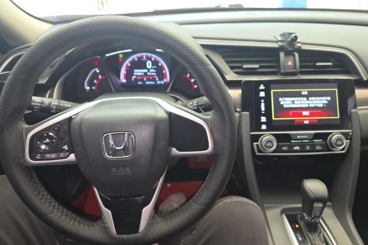 Used Honda Civic 2019 220TURBO CVT Dynamic Edition China VI Emission Standard Center Console
