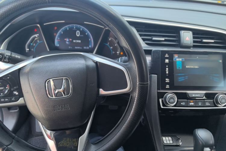 Used Honda Civic 2019 220TURBO CVT Dynamic Edition China V Center Console