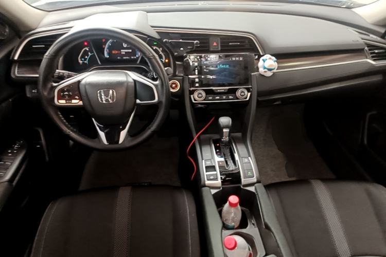 Used Honda Civic 2019 220TURBO CVT Dynamic Edition China VI Center Console