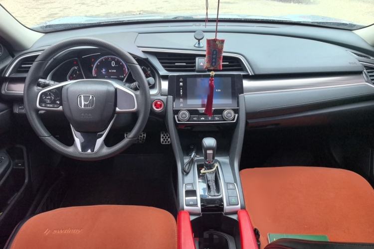Used Honda Civic 2019 220TURBO CVT Dynamic Edition China V Emission Standard Center Console