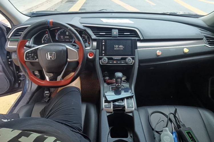 Used Honda Civic 2019 220TURBO CVT Dynamic Edition China VI Center Console