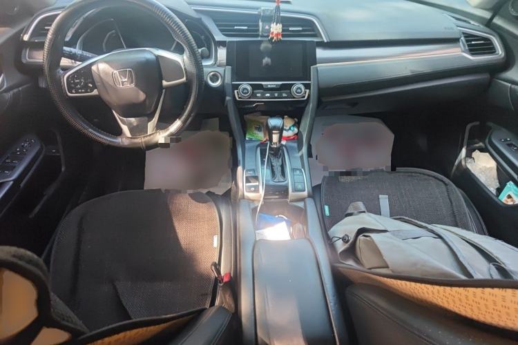 Used Honda Civic 2019 220TURBO CVT Dynamic Edition China VI Center Console