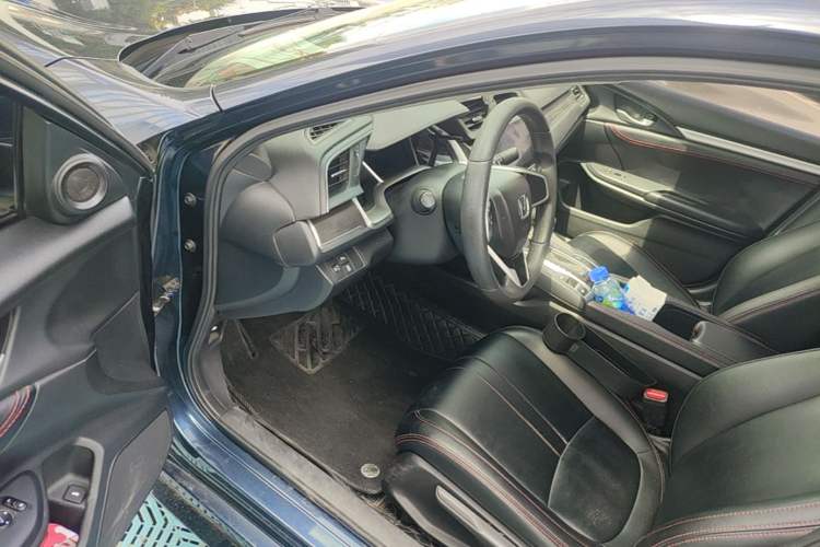 Used Honda Civic 2019 220TURBO CVT Dynamic Edition China VI Emission Standard Driver Seat