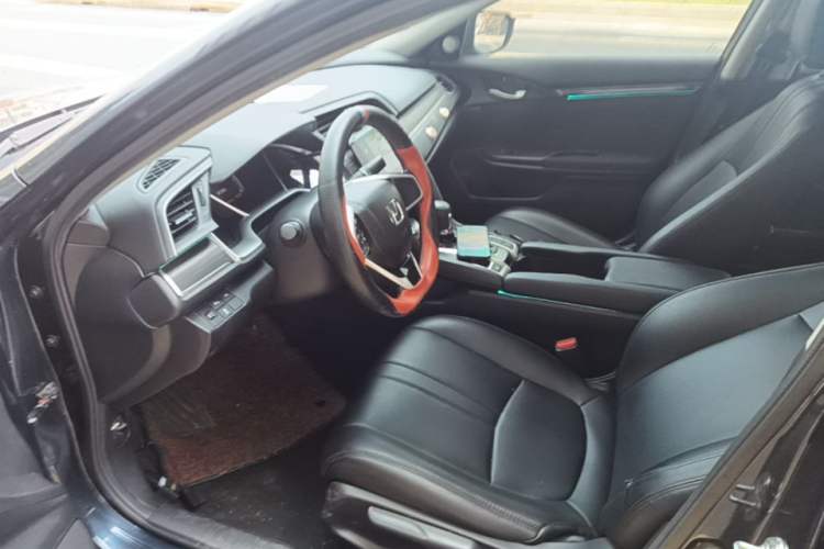 Used Honda Civic 2019 220TURBO CVT Dynamic Edition China VI Driver Seat