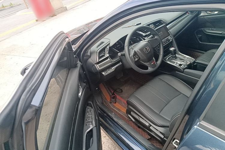 Used Honda Civic 2019 220TURBO CVT Dynamic Edition China VI Driver Seat