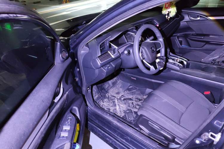 Used Honda Civic 2019 220TURBO CVT Dynamic Edition China VI Driver Seat