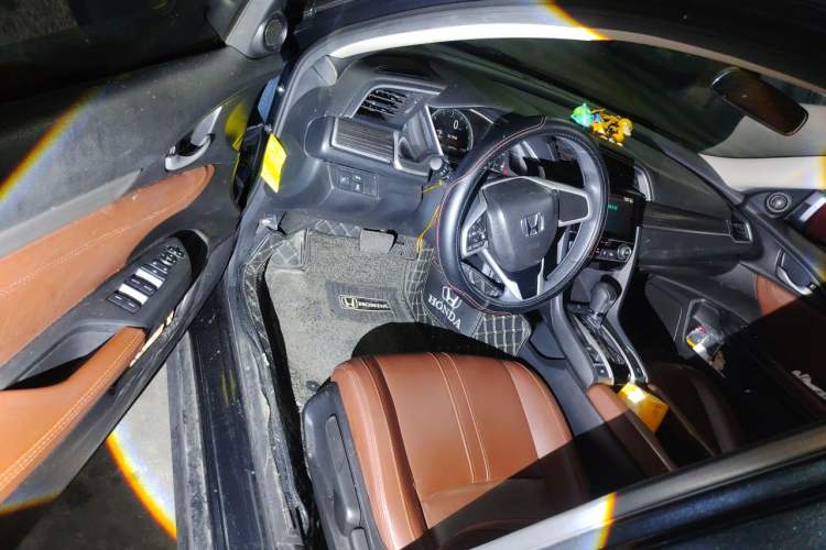 Used Honda Civic 2019 220TURBO CVT Dynamic Edition China VI Driver Seat