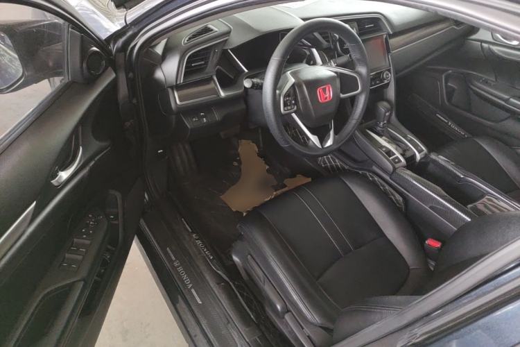 Used Honda Civic 2019 220TURBO CVT Dynamic Edition China VI Driver Seat