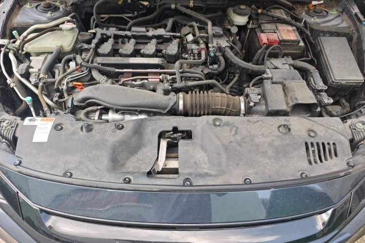 Used Honda Civic 2019 220TURBO CVT Dynamic Edition China VI Emission Standard Engine Bay