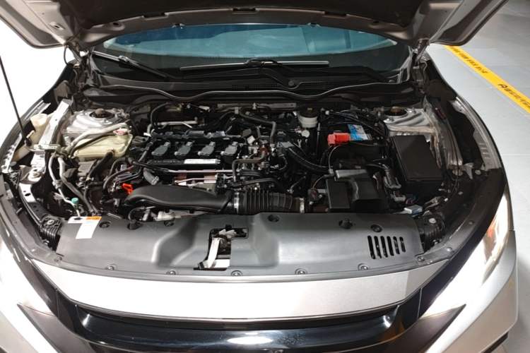 Used Honda Civic 2019 220TURBO CVT Dynamic Edition China VI Engine Bay