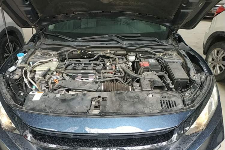 Used Honda Civic 2019 220TURBO CVT Dynamic Edition China VI Engine Bay