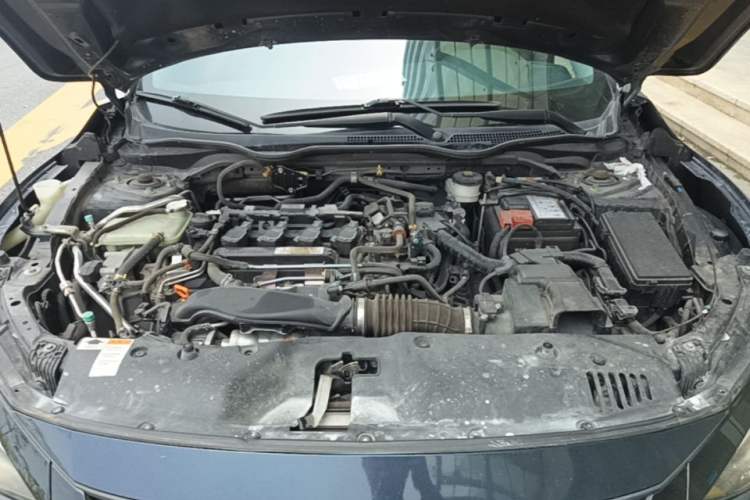 Used Honda Civic 2019 220TURBO CVT Dynamic Edition China VI Engine Bay