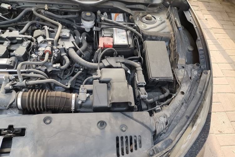Used Honda Civic 2019 220TURBO CVT Power Edition China VI Emission Standard Engine Bay Left