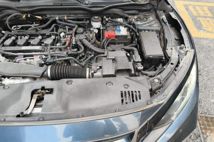 Used Honda Civic 2019 220TURBO CVT Dynamic Edition China VI Engine Bay Left