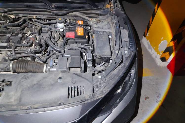 Used Honda Civic 2019 220TURBO CVT Dynamic Edition China VI Engine Bay Left