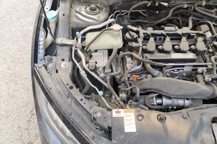 Used Honda Civic 2019 220TURBO CVT Power Edition China VI Emission Standard Engine Bay Right