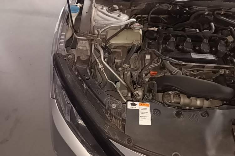 Used Honda Civic 2019 220TURBO CVT Dynamic Edition China VI Emission Standard Engine Bay Right