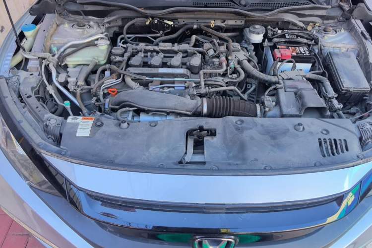 Used Honda Civic 2019 220TURBO CVT Dynamic Edition China VI Engine Bay Right