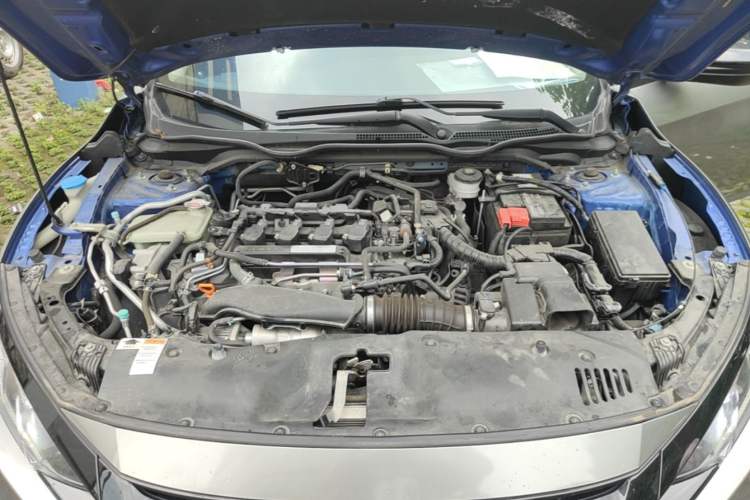 Used Honda Civic 2019 220TURBO CVT Dynamic Edition China VI Emission Standard Engine Bay