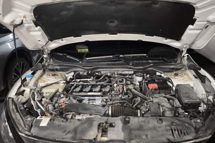 Used Honda Civic 2019 220TURBO CVT Dynamic Edition China VI Engine Bay