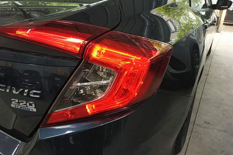 Used Honda Civic 2019 220TURBO CVT Dynamic Edition China VI Exterior 3