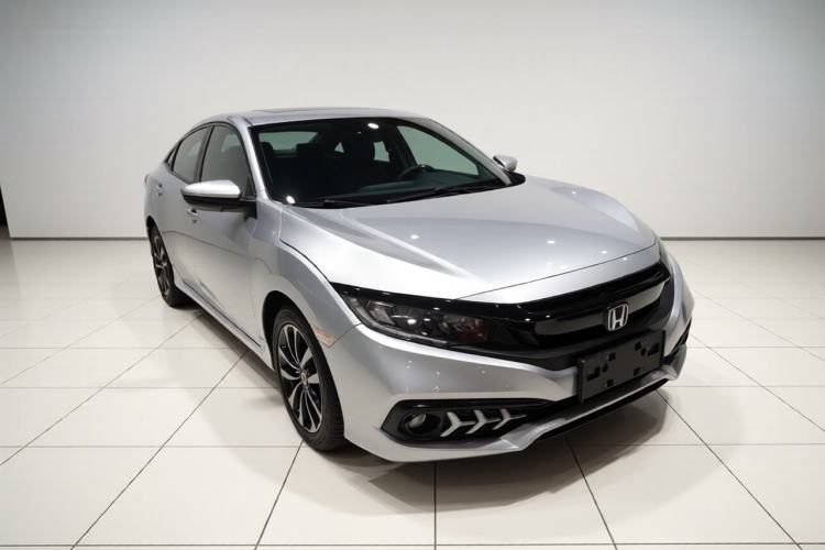 Used Honda Civic 2019 220TURBO CVT Dynamic Edition China VI Front Right 45 Deg