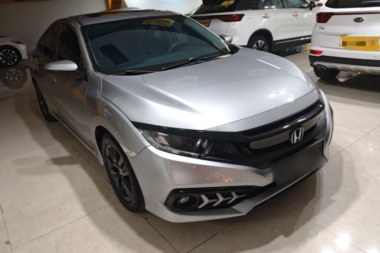 Used Honda Civic 2019 220TURBO CVT Dynamic Edition China VI Front Right 45 Deg