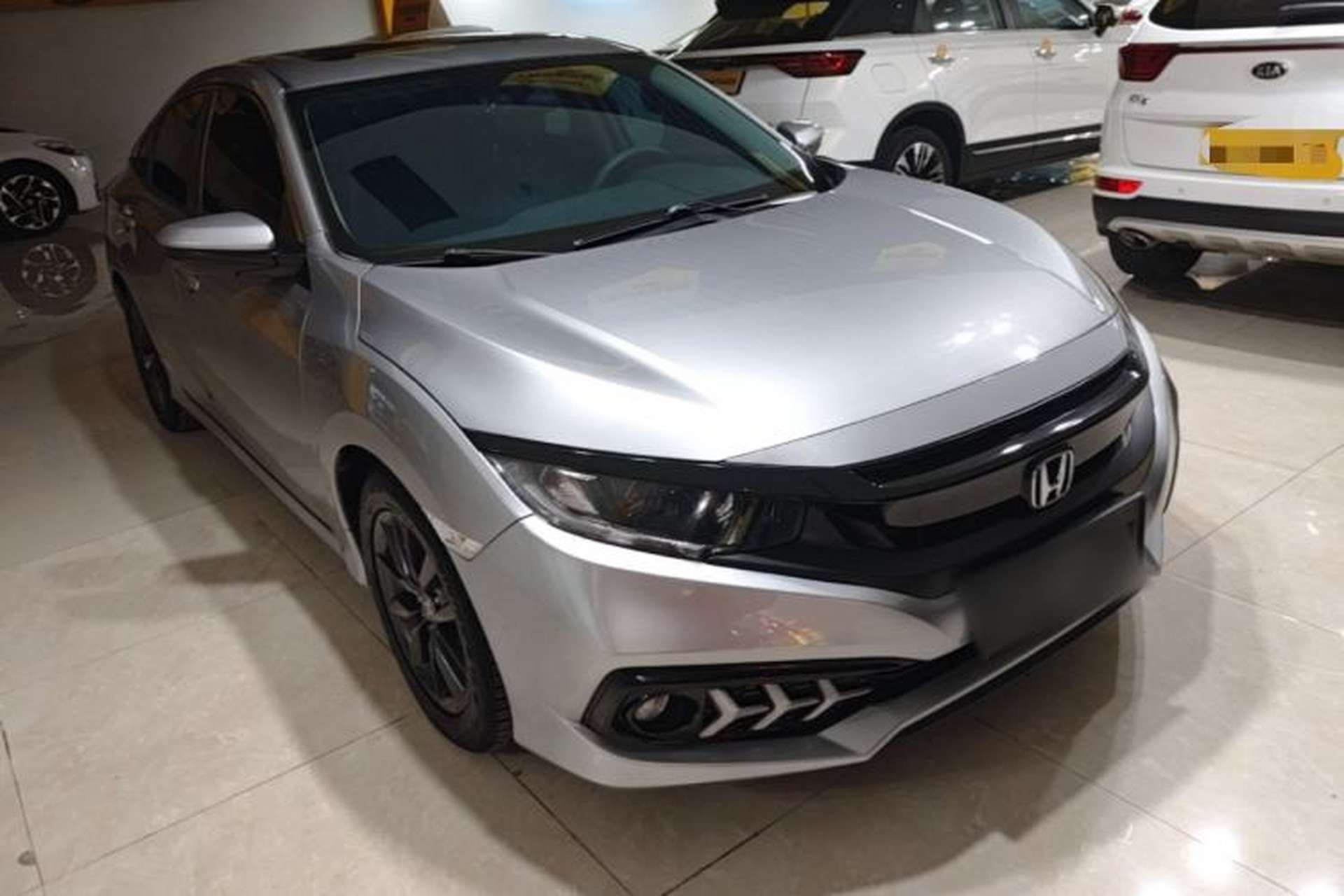 Used Honda Civic 2019 220TURBO CVT Dynamic Edition China VI Front Right 45 Deg