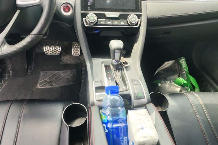 Used Honda Civic 2019 220TURBO CVT Dynamic Edition China VI Emission Standard Gear Lever