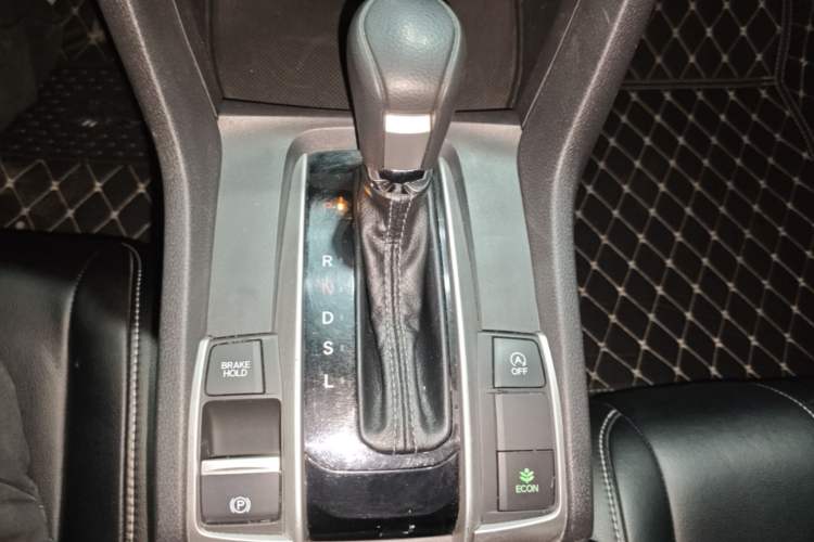 Used Honda Civic 2019 220TURBO CVT Dynamic Edition China VI Gear Lever