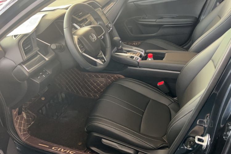 Used Honda Civic 2019 220TURBO CVT Dynamic Edition China VI Interior 1