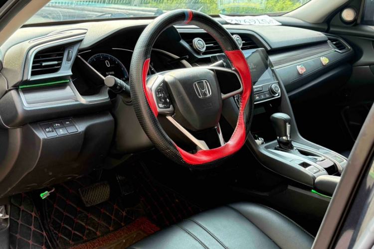 Used Honda Civic 2019 220TURBO CVT Dynamic Edition China VI Interior 4