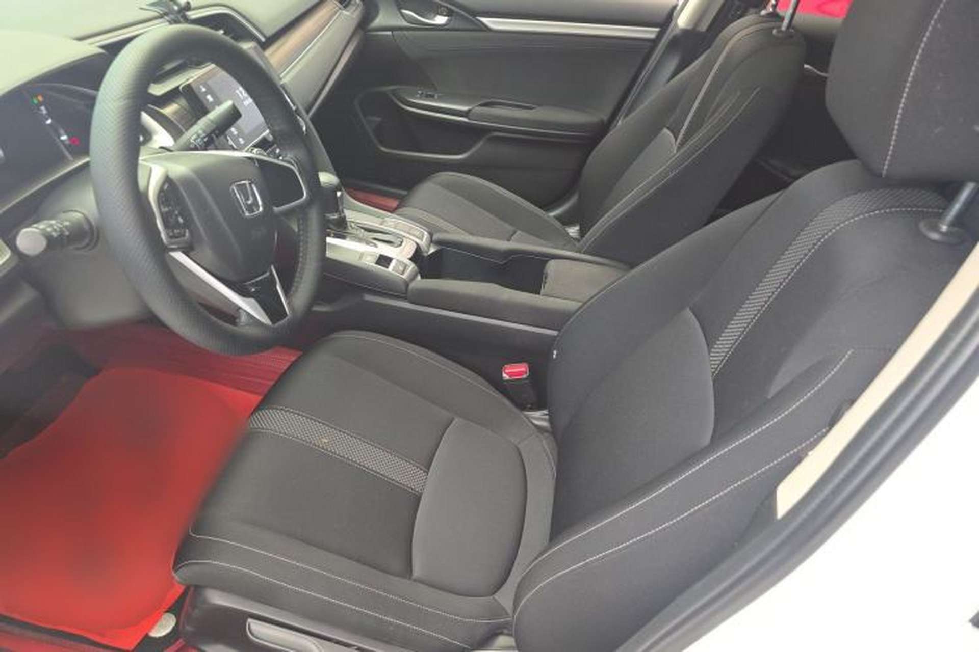 Used Honda Civic 2019 220TURBO CVT Dynamic Edition China VI Emission Standard Left Front Seat