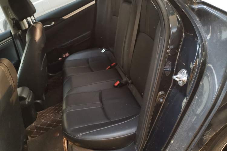 Used Honda Civic 2019 220TURBO CVT Power Edition China VI Emission Standard Left Rear Seat
