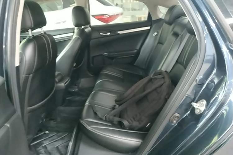 Used Honda Civic 2019 220TURBO CVT Dynamic Edition China VI Left Rear Seat