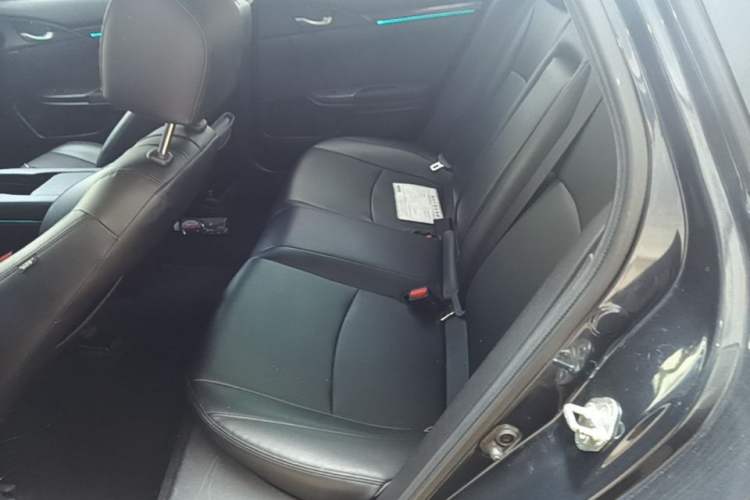 Used Honda Civic 2019 220TURBO CVT Dynamic Edition China VI Left Rear Seat