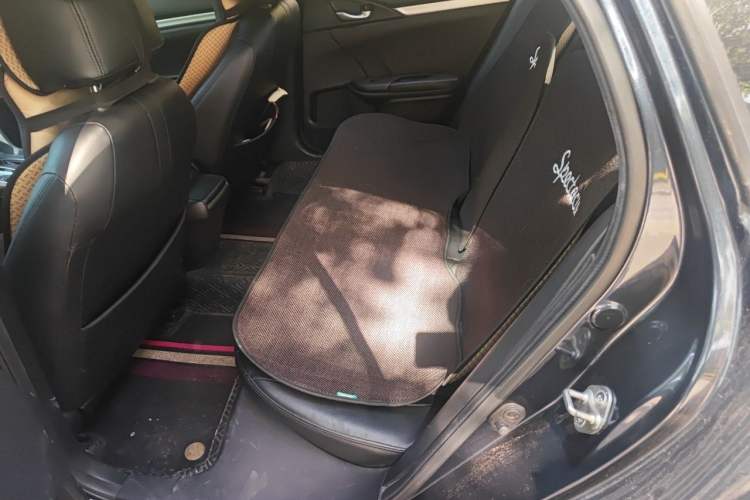 Used Honda Civic 2019 220TURBO CVT Dynamic Edition China VI Left Rear Seat