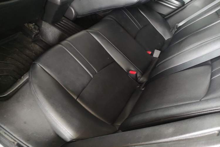 Used Honda Civic 2019 220TURBO CVT Dynamic Edition China VI Left Rear Seat