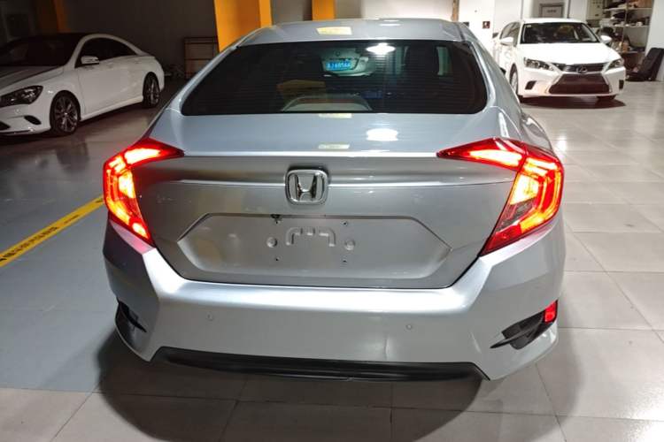 Used Honda Civic 2019 220TURBO CVT Dynamic Edition China VI Rear