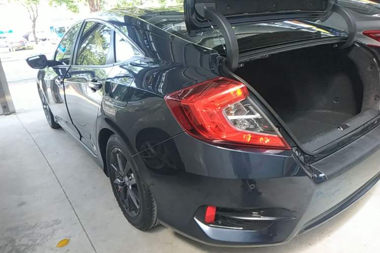 Used Honda Civic 2019 220TURBO CVT Dynamic Edition China VI Rear Left 45 Deg