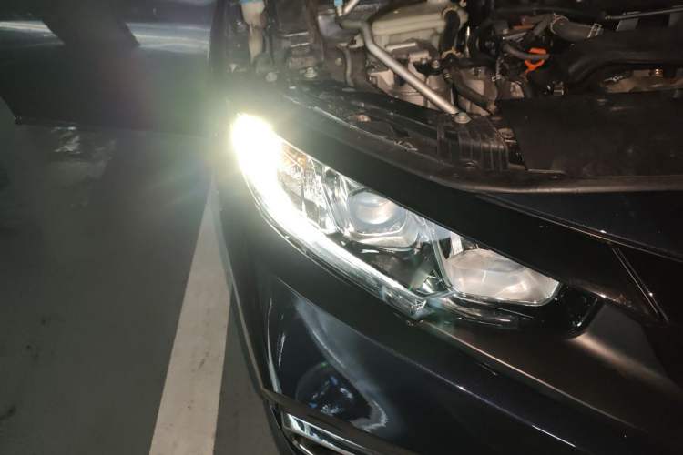 Used Honda Civic 2019 220TURBO CVT Dynamic Edition China VI Right Front Headlight