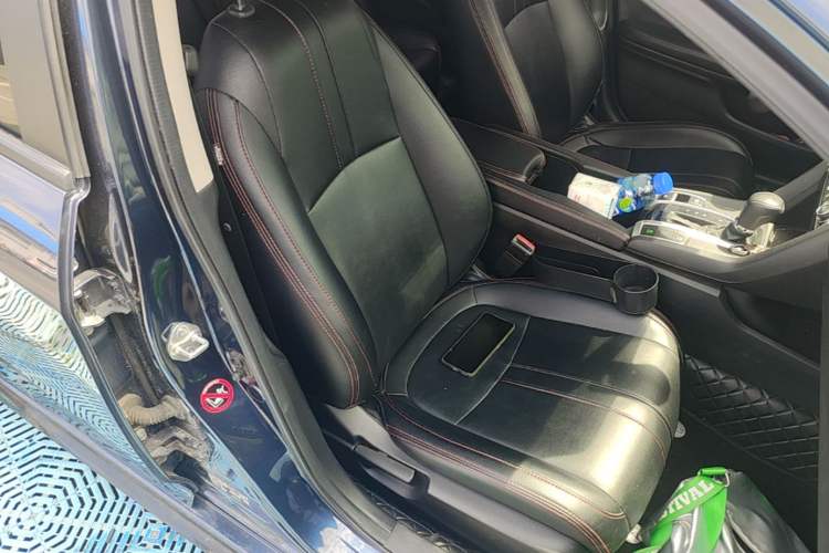 Used Honda Civic 2019 220TURBO CVT Dynamic Edition China VI Emission Standard Right Front Seat