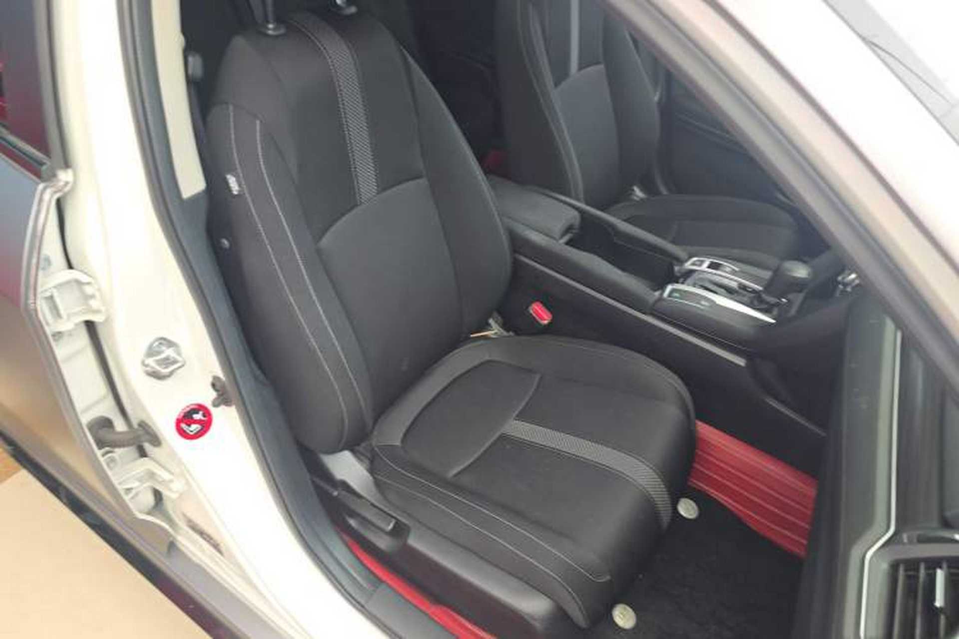 Used Honda Civic 2019 220TURBO CVT Dynamic Edition China VI Emission Standard Right Front Seat