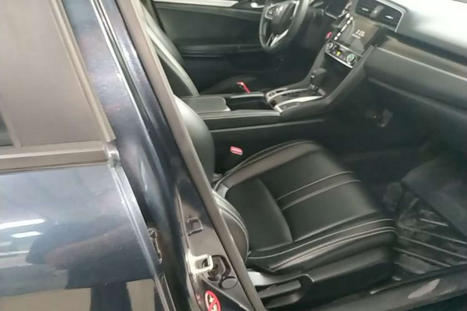 Used Honda Civic 2019 220TURBO CVT Dynamic Edition China VI Right Front Seat