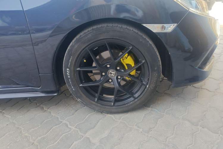 Used Honda Civic 2019 220TURBO CVT Dynamic Edition China V Emission Standard Right Front Wheel Hub