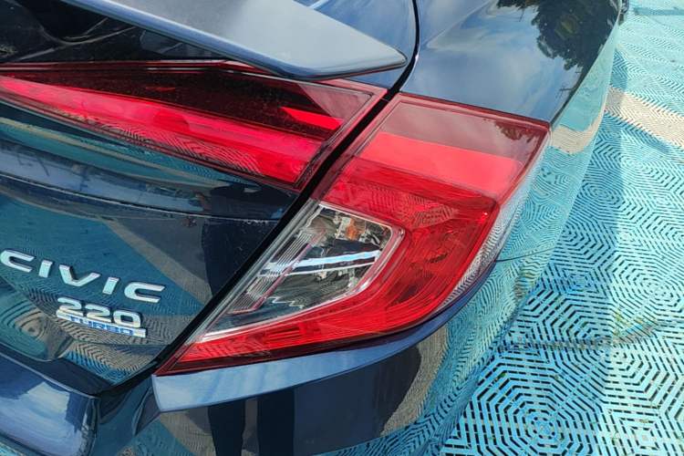 Used Honda Civic 2019 220TURBO CVT Dynamic Edition China VI Emission Standard Right Rear Taillight